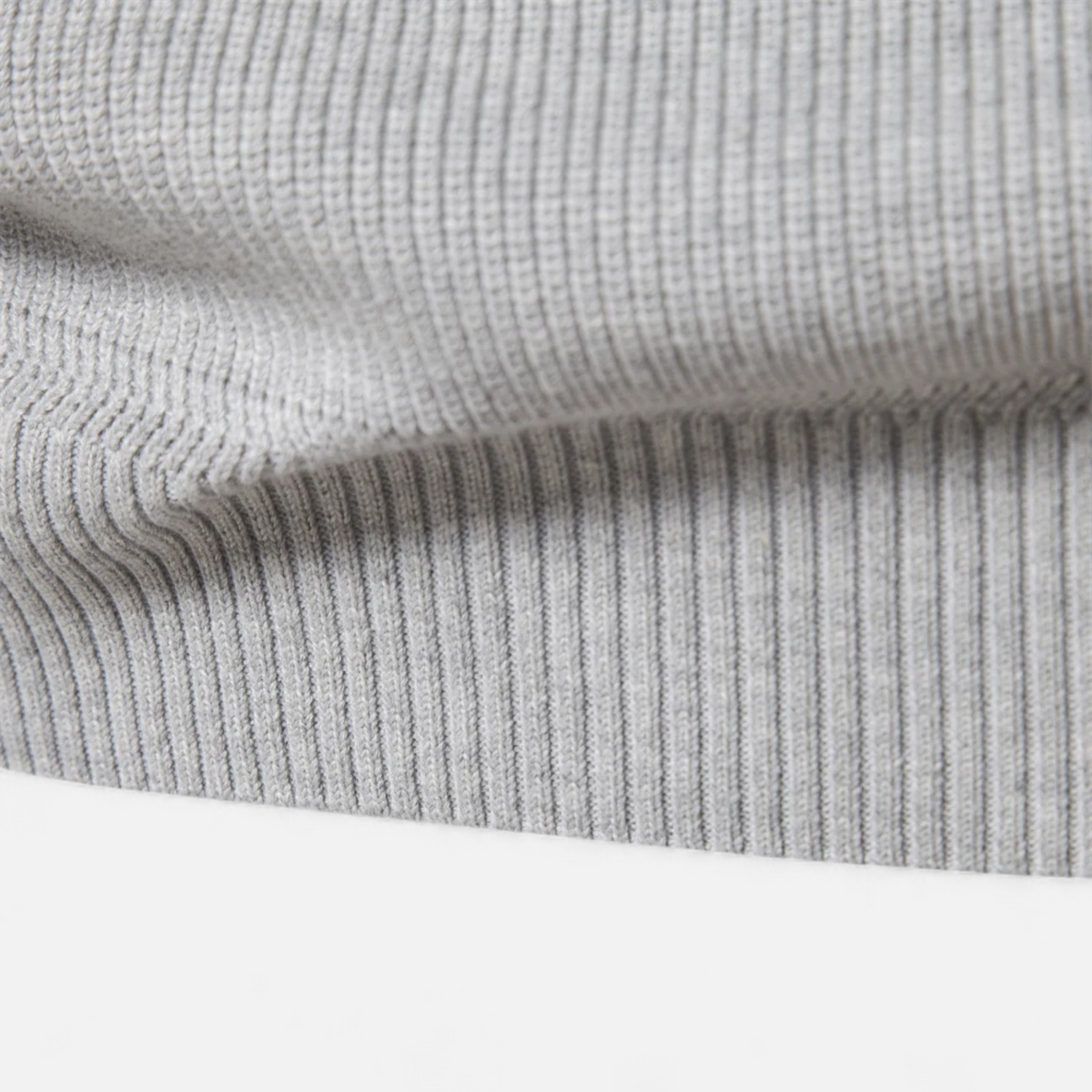 Men’s Timeless Knitted Layered Half-Zip Sweater for Cooler Months