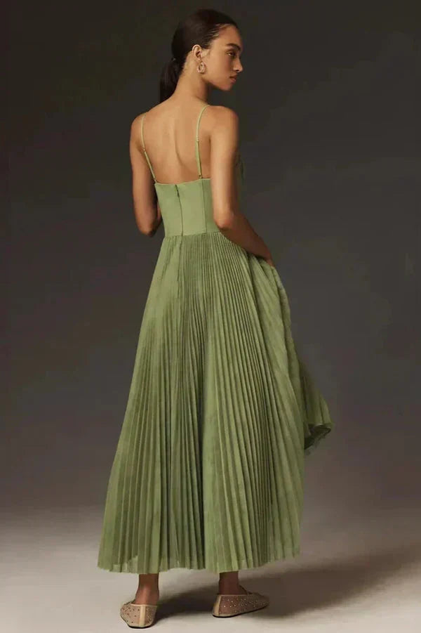 Women's Striking Elegant Flowing Pleated Fit and Flare Midi Dress