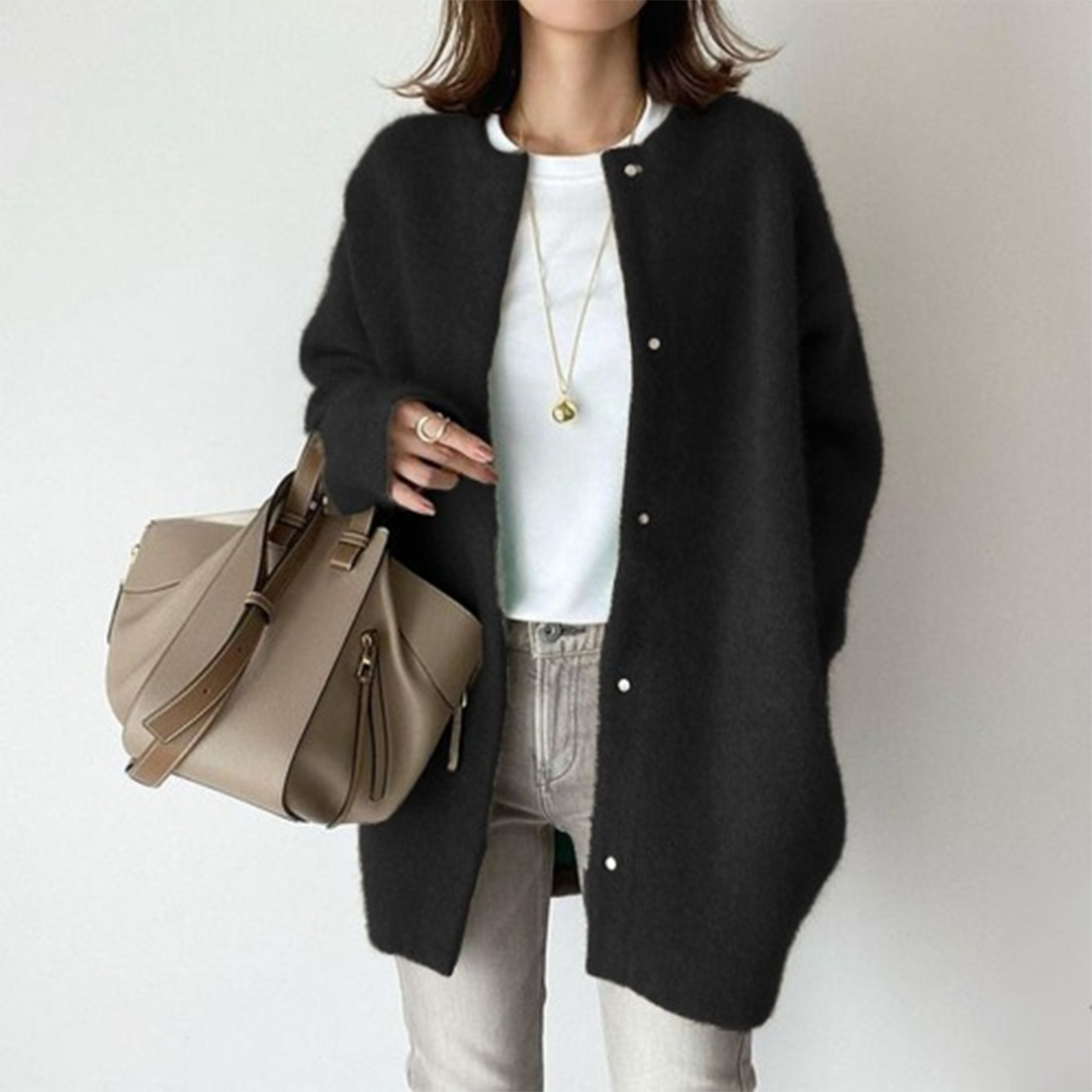 Women’s Warm Winter Cardigan Cozy Relaxed Fit Design