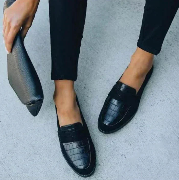 Functional Chic Slip-on Formal Croc-Detail Loafers for Women
