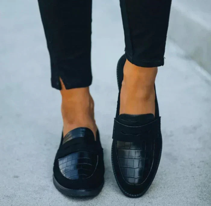 Functional Chic Slip-on Formal Croc-Detail Loafers for Women