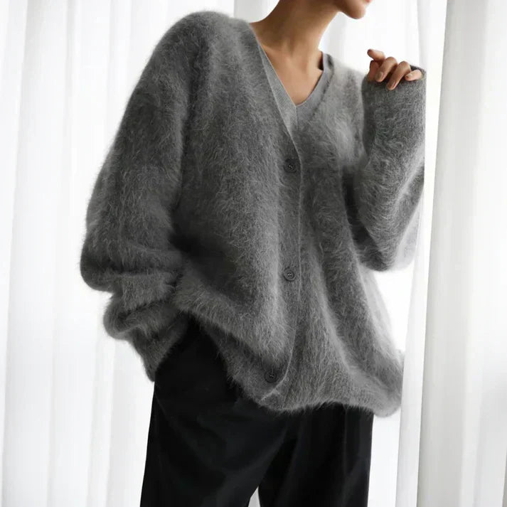 Women's Timeless Elegance Cashmere Loose-Fit Button Jumper